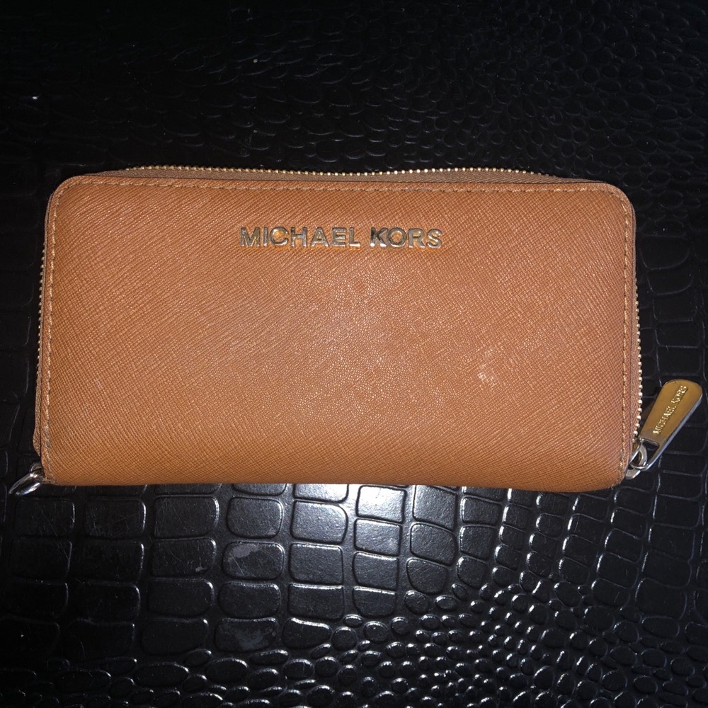 Michael Kors wallet